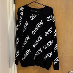 Forever 21 Black and White QUEEN Sweater